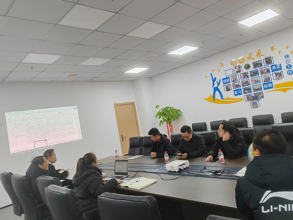 <strong>山東某油田領(lǐng)導(dǎo)蒞臨凱迪正大考察交流，現(xiàn)場復(fù)核項(xiàng)目進(jìn)展</strong>